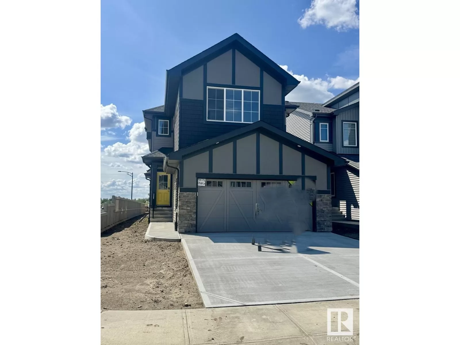 House for rent: 17408 2 St Nw, Edmonton, Alberta T5Y 4G6