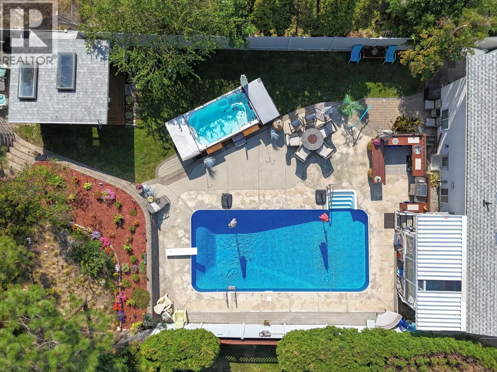 House for rent: 1742 Duncan Avenue E, Penticton, British Columbia V2A 7E7