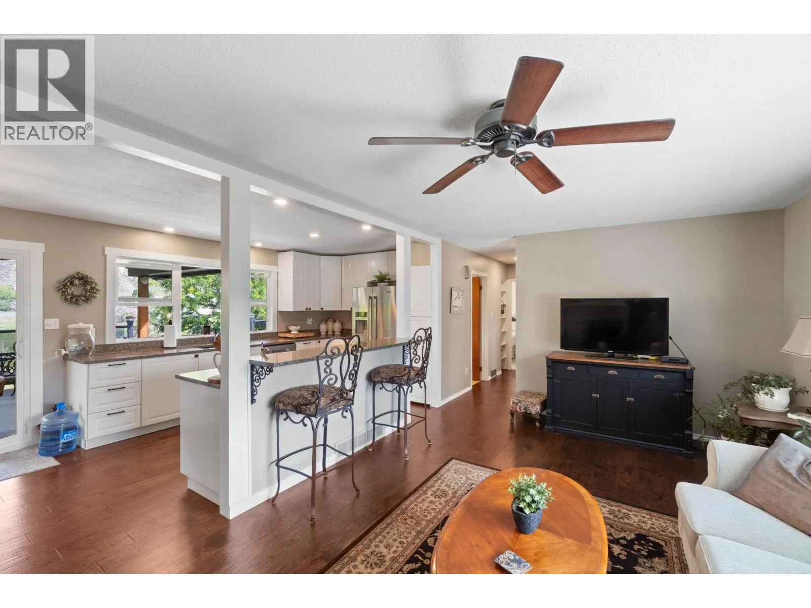 House for rent: 1747 Old Ferry Road, Kamloops, British Columbia V0E 2M0