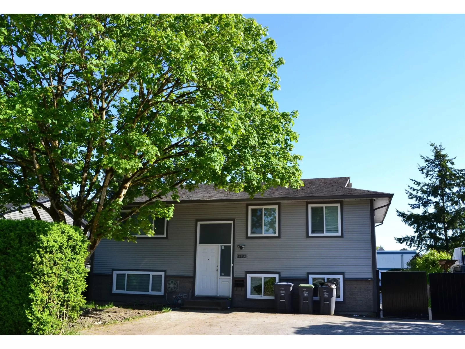 House for rent: 17486 61a Avenue, Surrey, British Columbia V3S 5K2