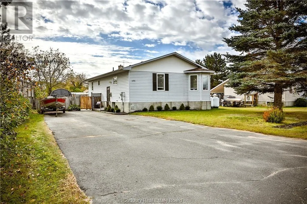 House for rent: 175 Cedar, Massey, Ontario P0P 1P0