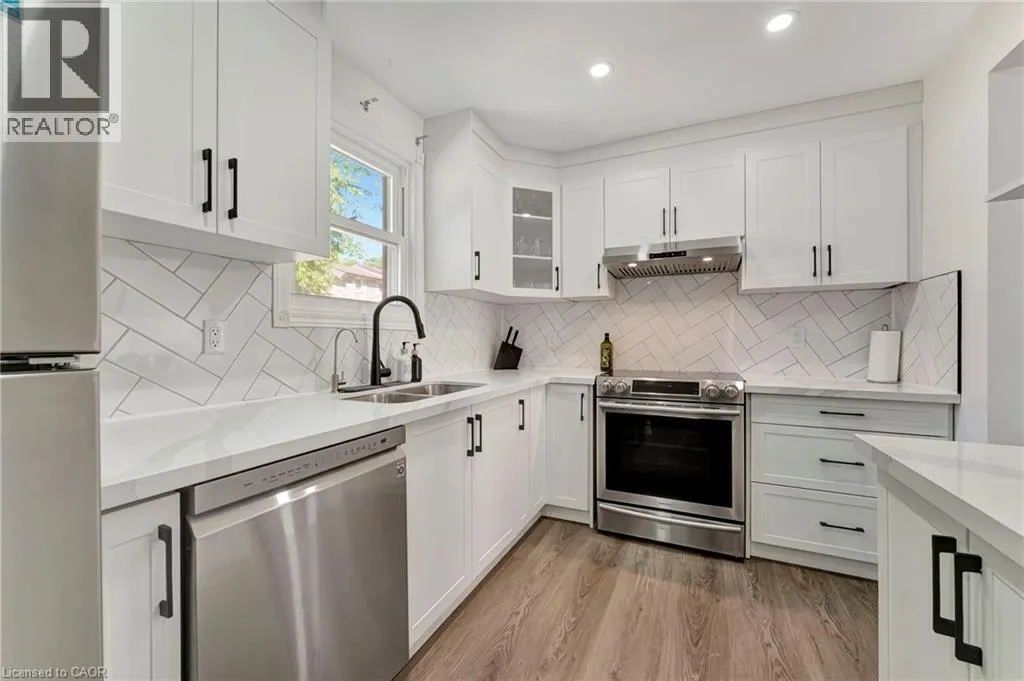 Row / Townhouse for rent: 175 Cedar Street Unit# 37, Cambridge, Ontario N1S 4X9