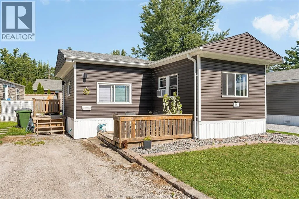 175 Neil Court, Essex, Ontario N8M 2A7