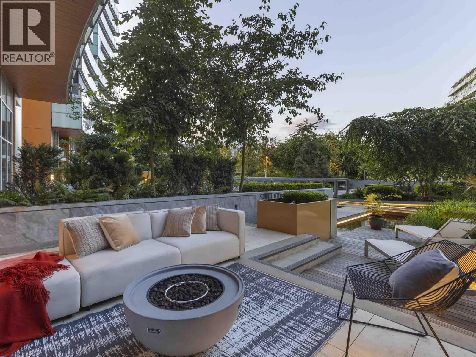 Row / Townhouse for rent: 1755 Columbia Street, Vancouver, British Columbia V5Y 0N3