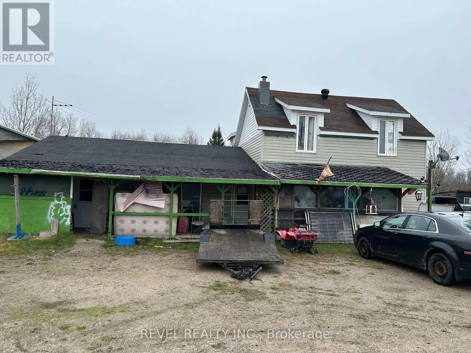 Triplex for rent: 1759 -1762 Clute Township, Cochrane, Ontario P0L 1C0