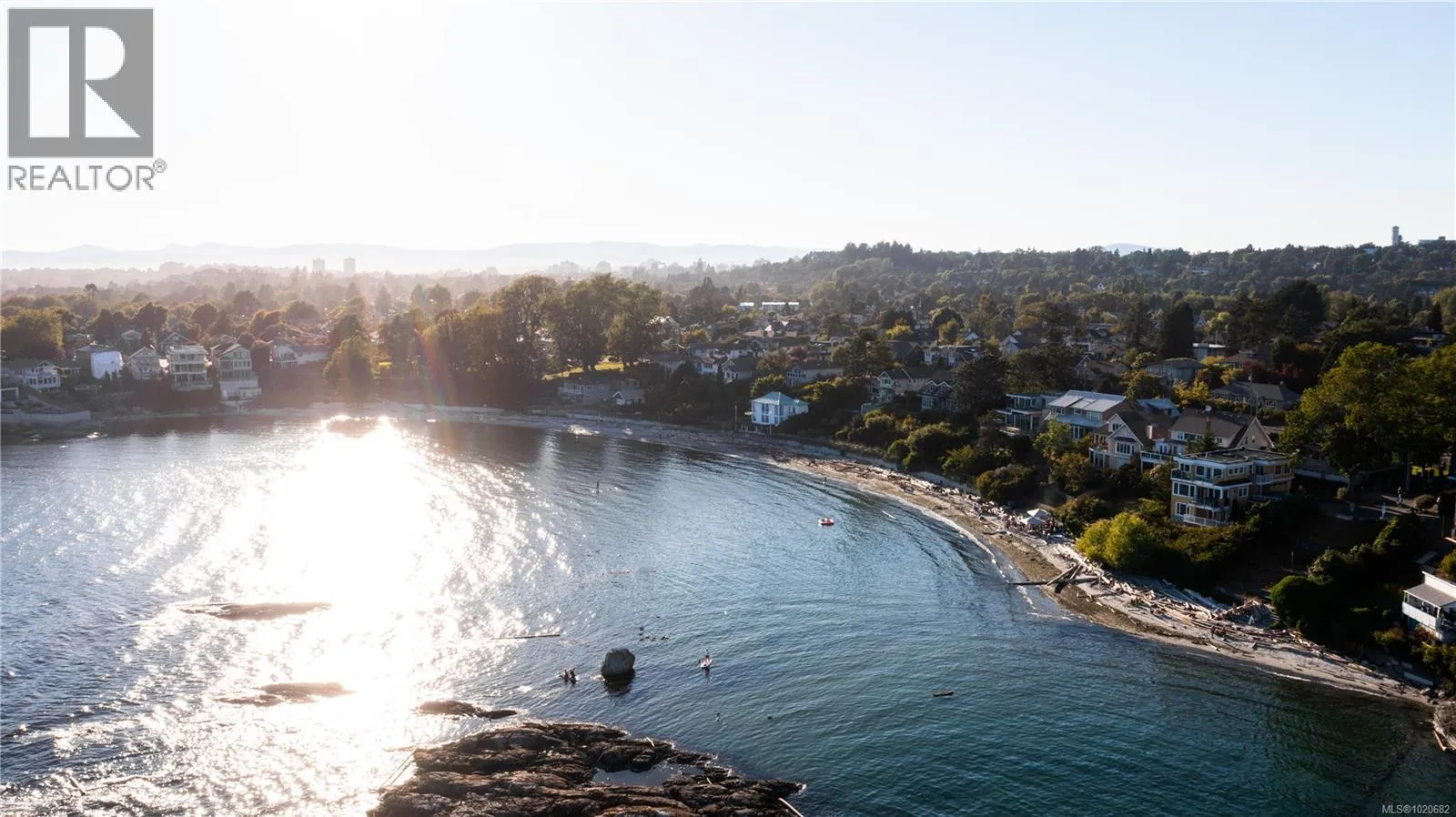 176 Barkley Terr, Oak Bay, British Columbia V8S 2J6