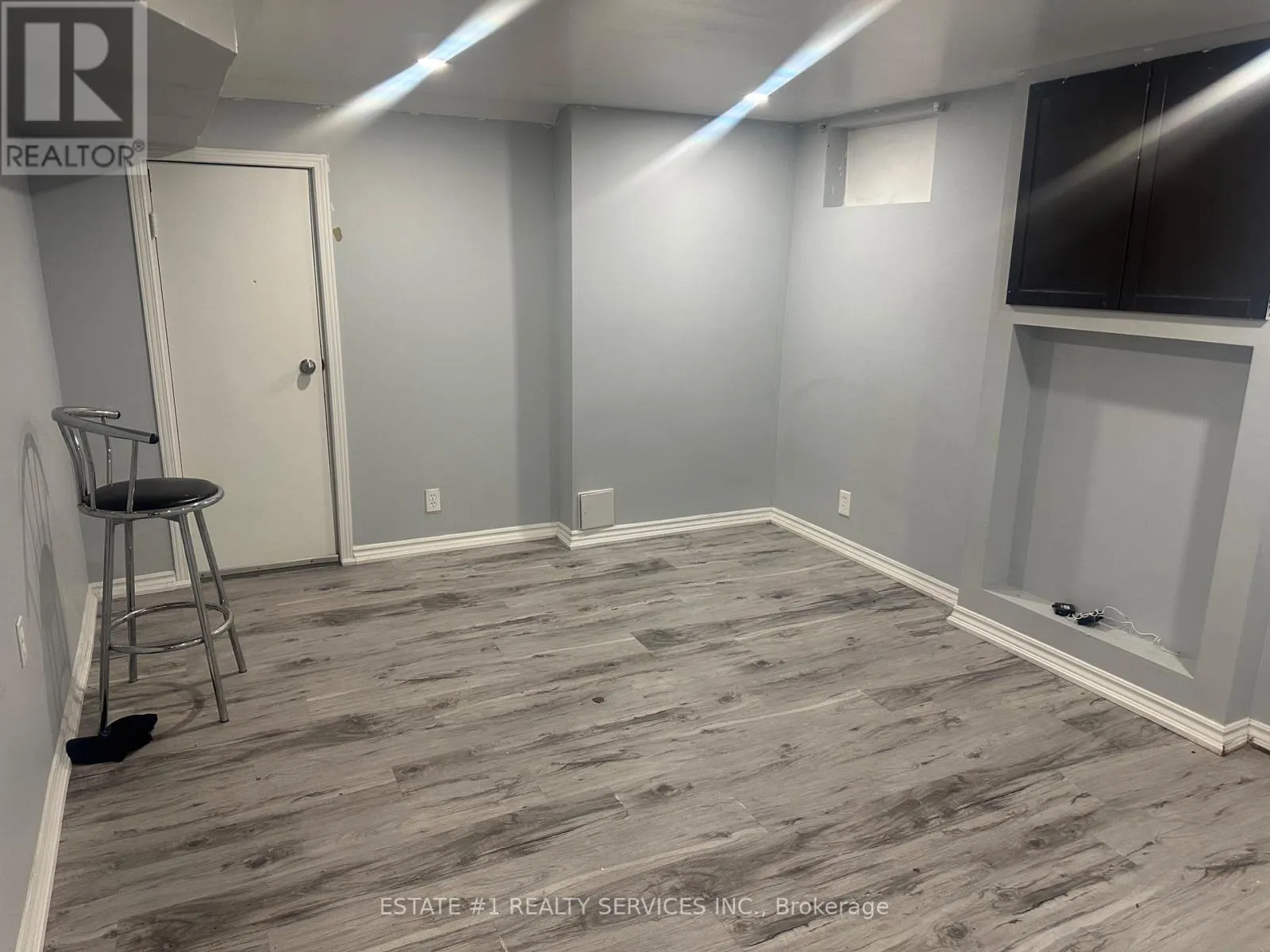 House for rent: 176 Kenneth Avenue, Kitchener, Ontario N2A 1W2