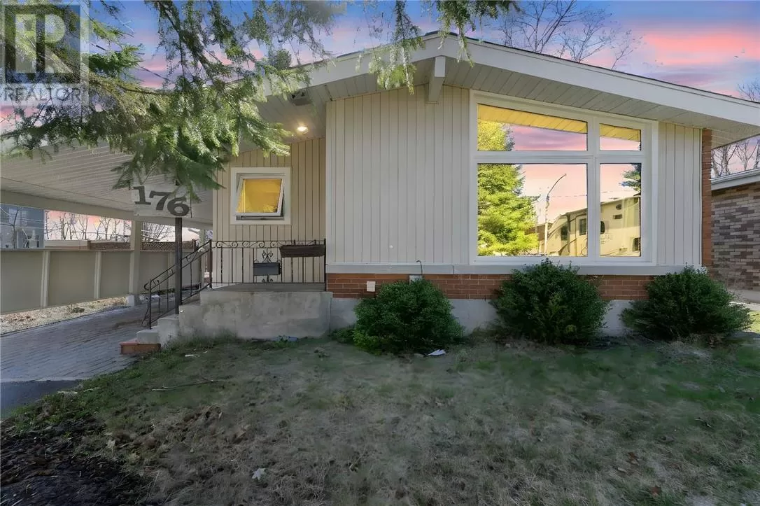 House for rent: 176 Strathmere Court, Sudbury, Ontario P3E 2J9