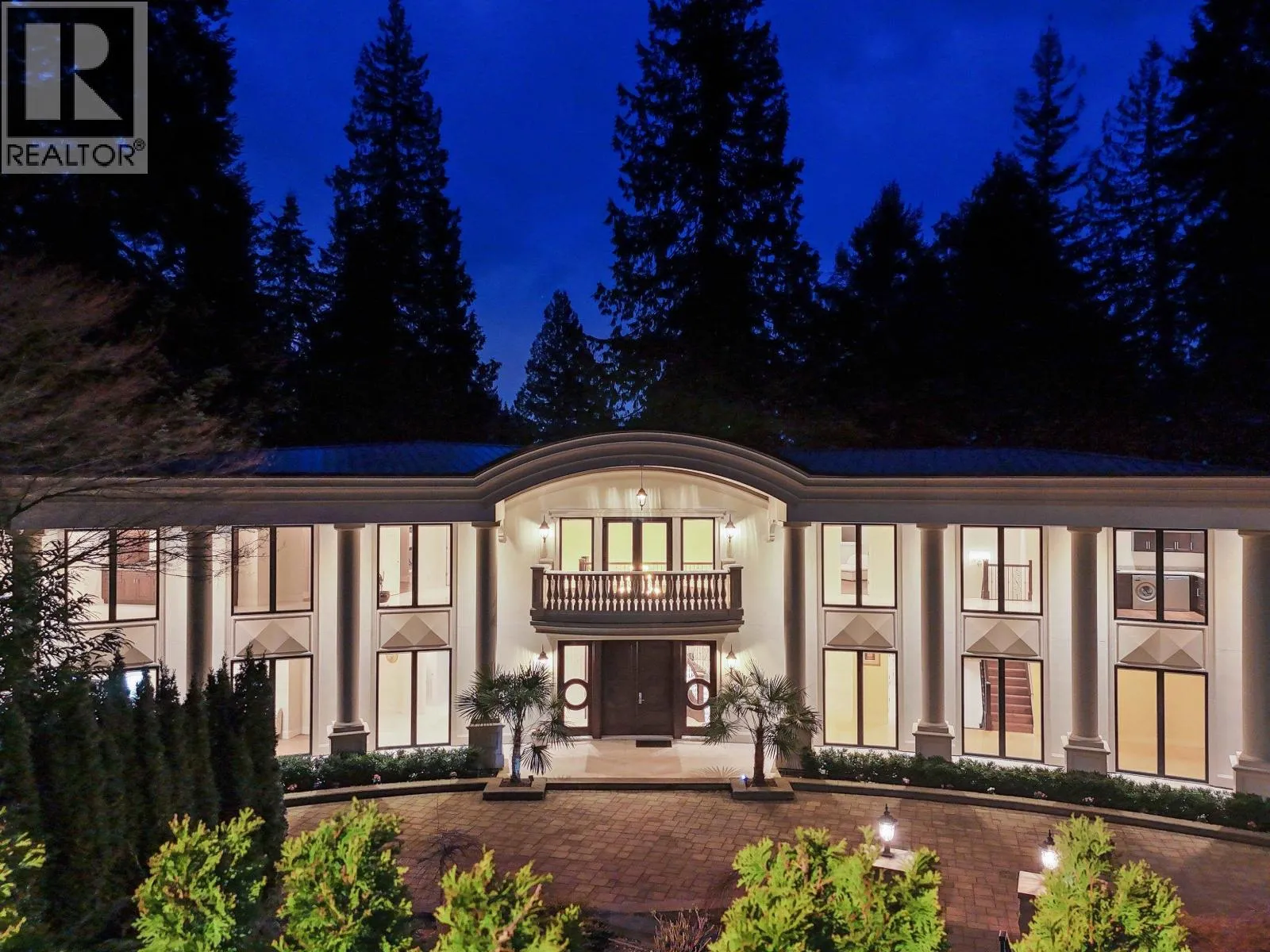 House for rent: 1760 29th Street, West Vancouver, British Columbia V7V 4M8