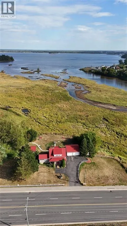 House for rent: 1760 St.peter Avenue, Bathurst, New Brunswick E2A 7J4