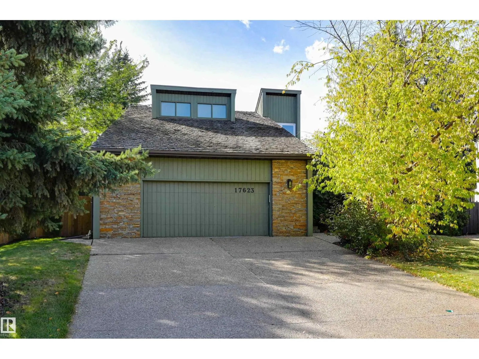 House for rent: 17623 53 Av Nw, Edmonton, Alberta T6G 1M4