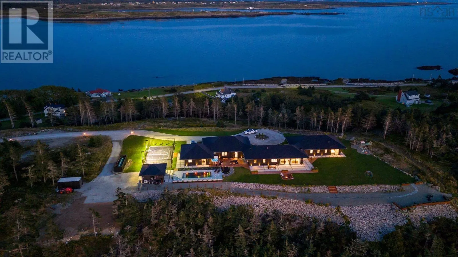 House for rent: 1766 Highway 304, Cape Forchu, Nova Scotia B5A 5G7