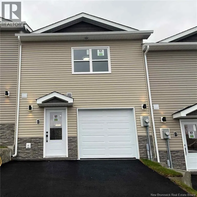 Row / Townhouse for rent: 177 Arlington Crescent, Saint John, New Brunswick E2K 0G4