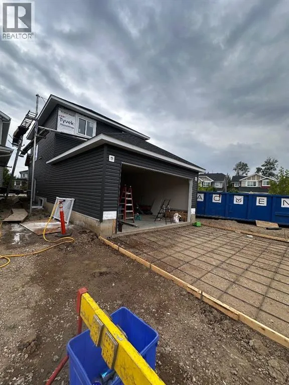 House for rent: 177 Dafoe Way, Fort McMurray, Alberta T9K 2Y5