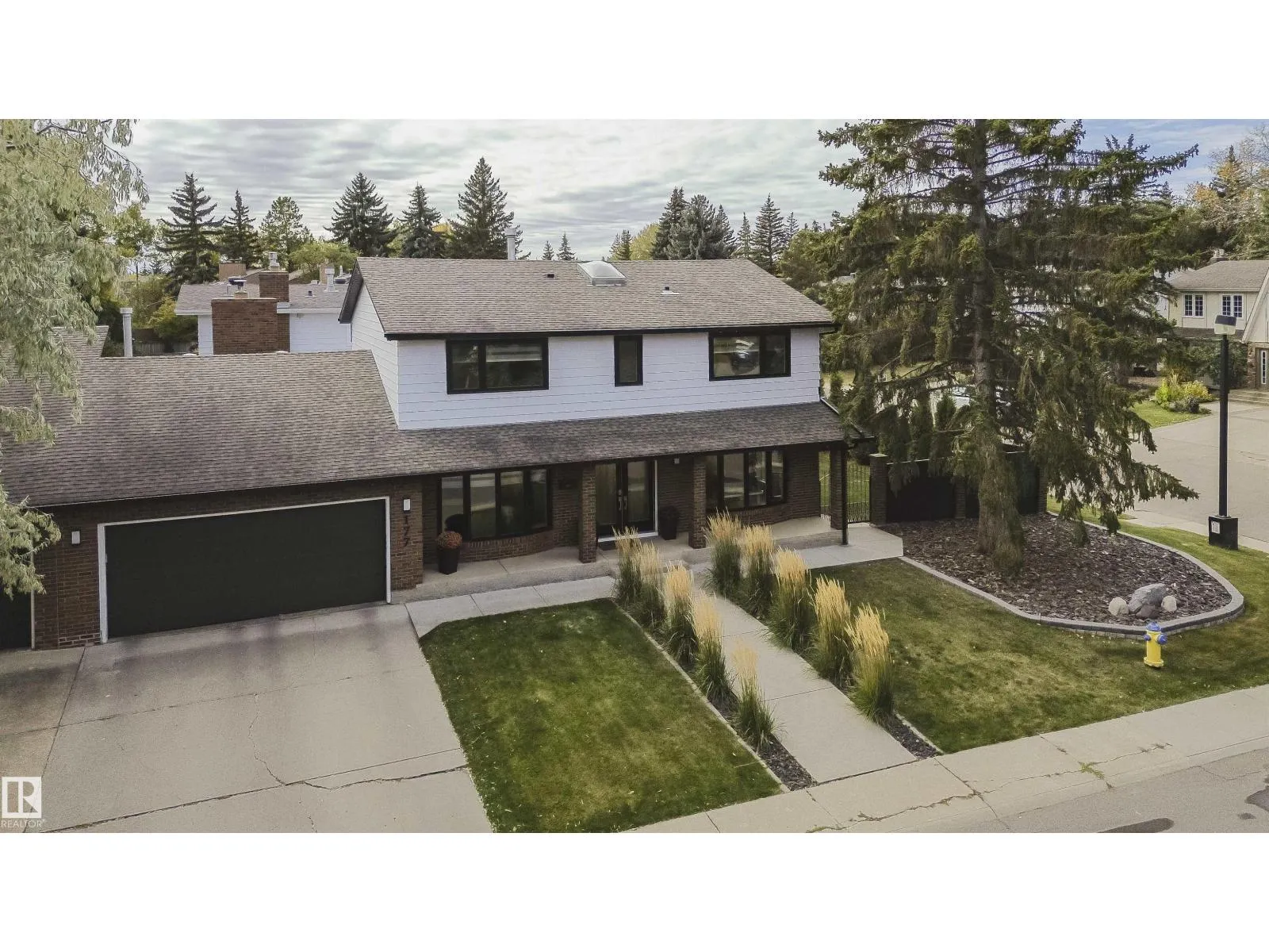 House for rent: 177 Wolf Willow Cr Nw Nw, Edmonton, Alberta T5T 1T3