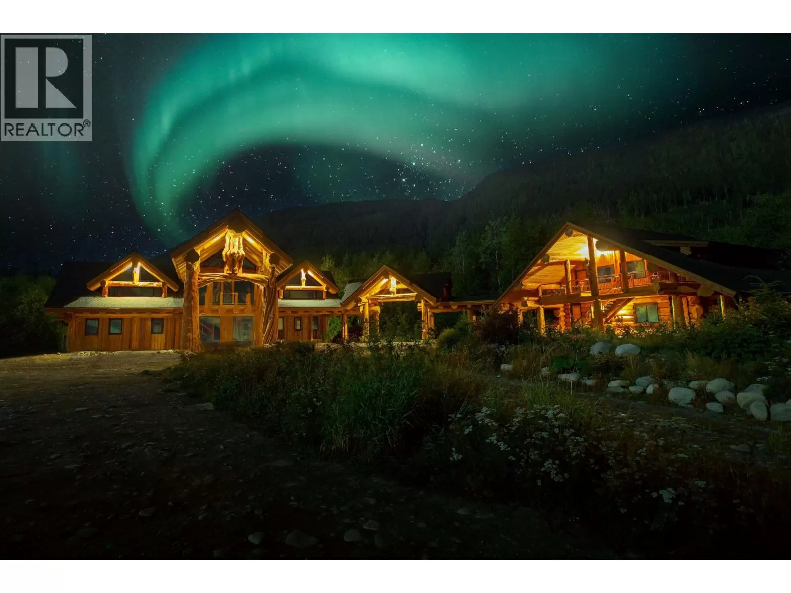 House for rent: 17727 E 16 Highway, Terrace, British Columbia V8G 0A8