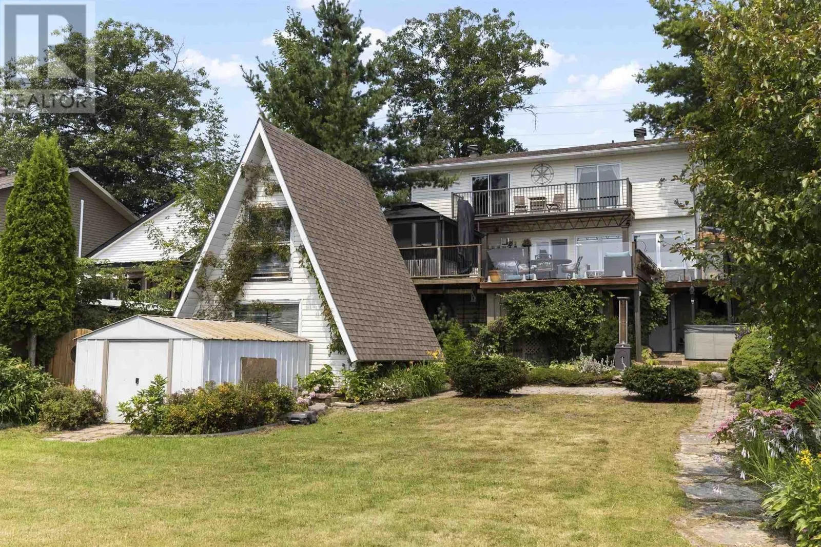 1777 Queen St E, Sault Ste. Marie, Ontario P6A 2G8