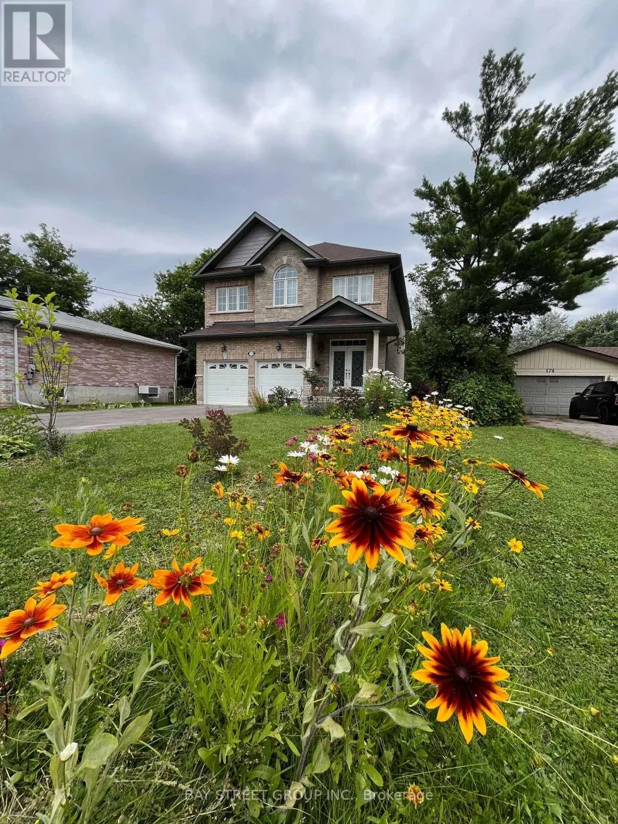 House for rent: 178 Bayview Avenue, Georgina, Ontario L4P 2S9