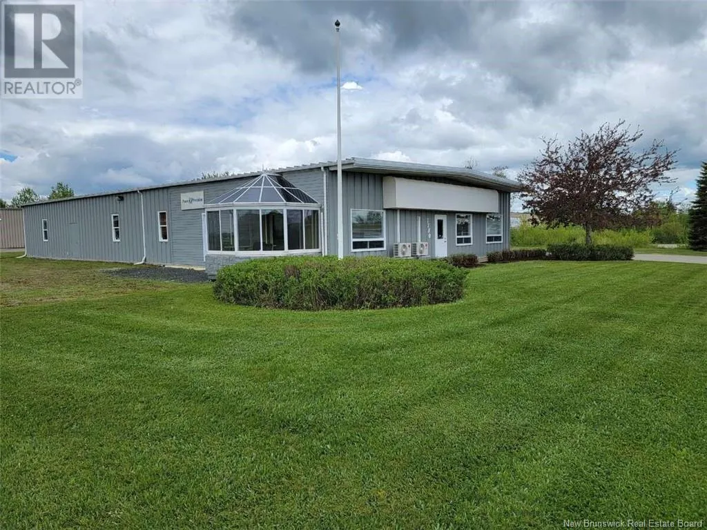 1780 Connolly Avenue, Bathurst, New Brunswick E2A 4W7