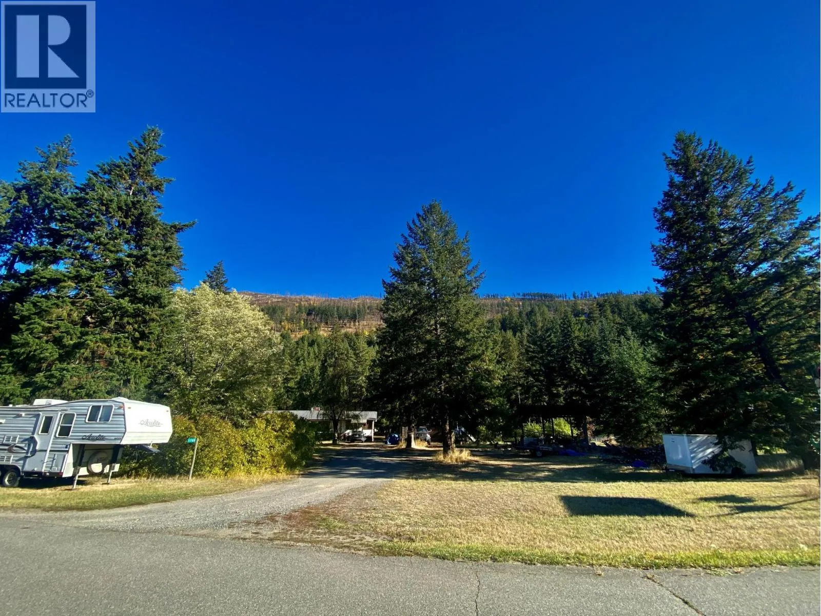 House for rent: 1780 Pinegrove Road, McLure, British Columbia V0E 2H0