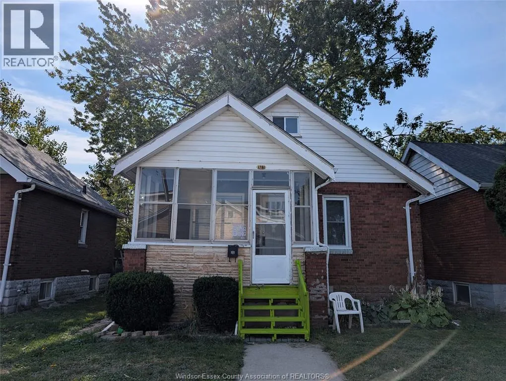 House for rent: 1781 Rooney, Windsor, Ontario N9B 1L3