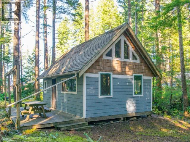 House for rent: 1785 Vancouver Blvd, Savary Island, British Columbia V0N 2G0