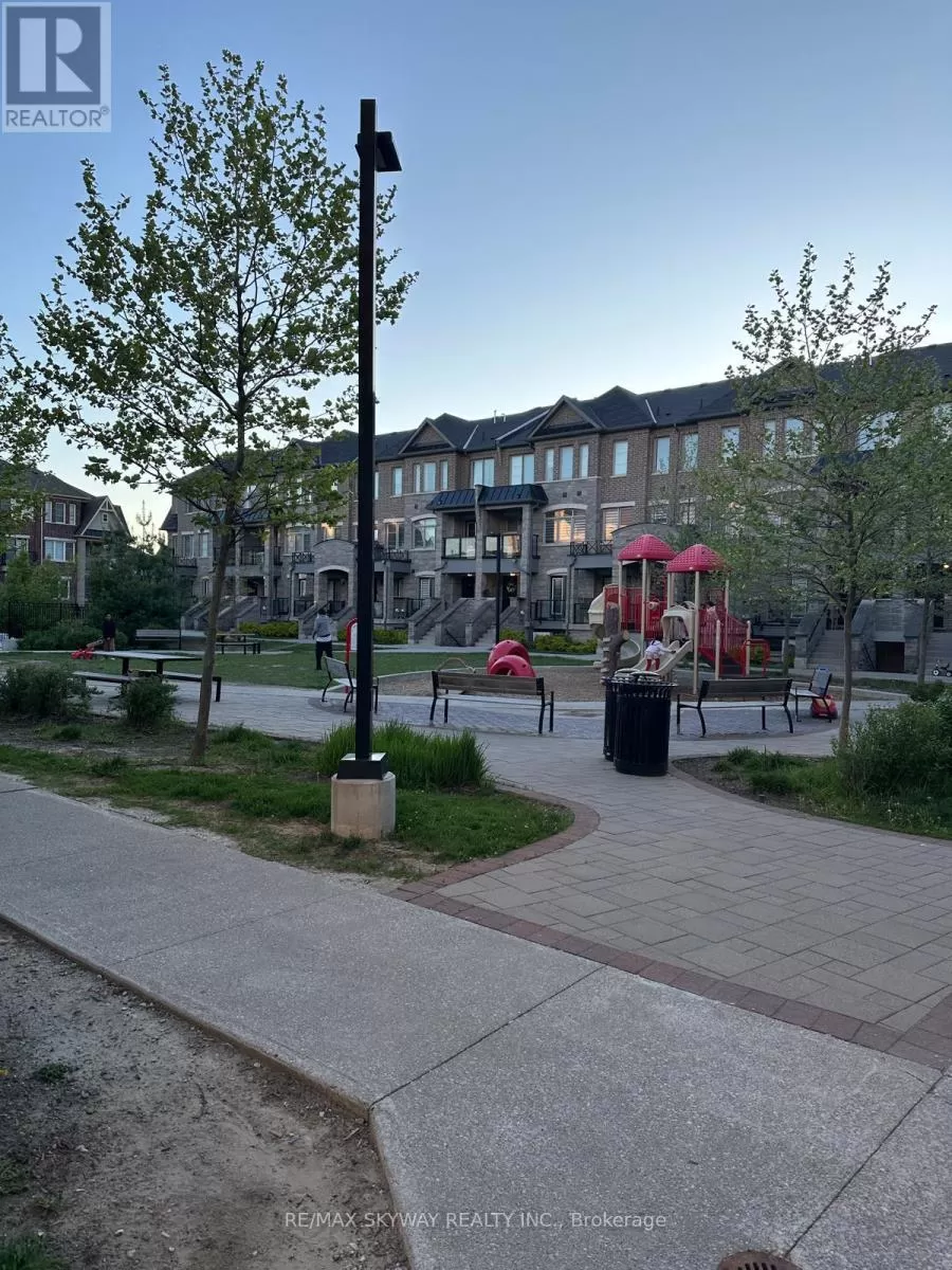 Row / Townhouse for rent: 179 - 200 Veterans Drive, Brampton, Ontario L7A 4S6