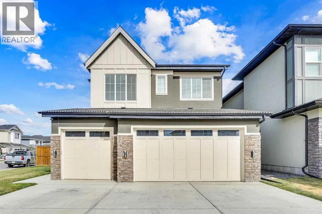 House for rent: 179 Kinniburgh Loop, Chestermere, Alberta T1X 2S6