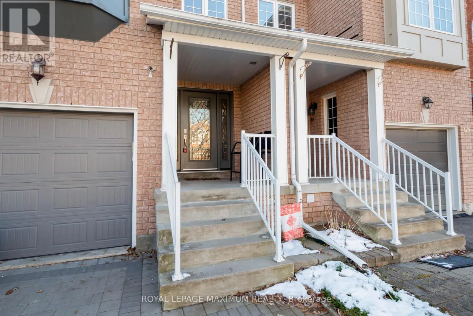 House for rent: 179 Warwick Crescent, Newmarket, Ontario L3X 2S3