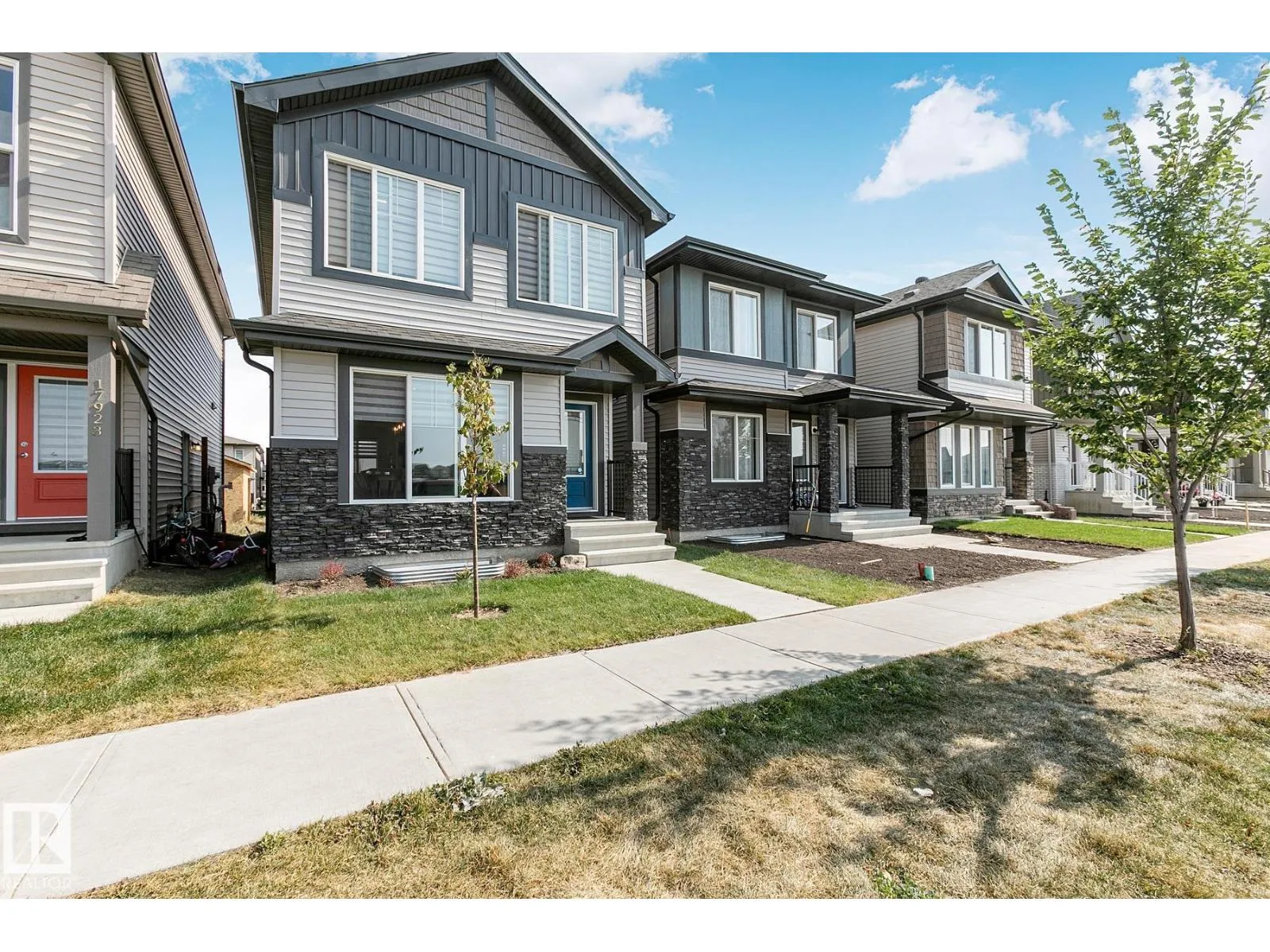 House for rent: 17919 71 St Nw, Edmonton, Alberta T5Z 0V4