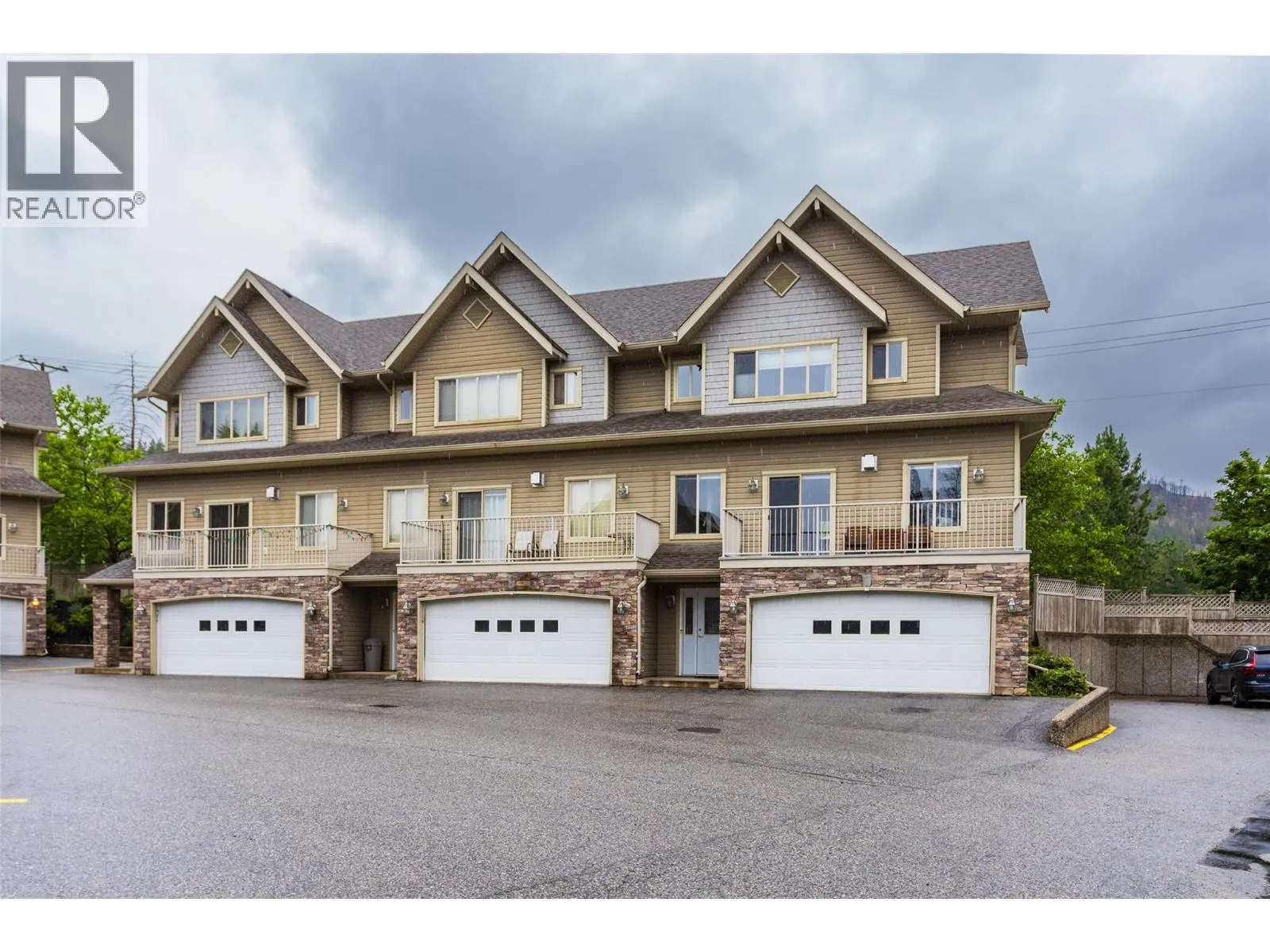 Row / Townhouse for rent: 1798 Olympus Way Unit# 15, West Kelowna, British Columbia V1Z 4A6