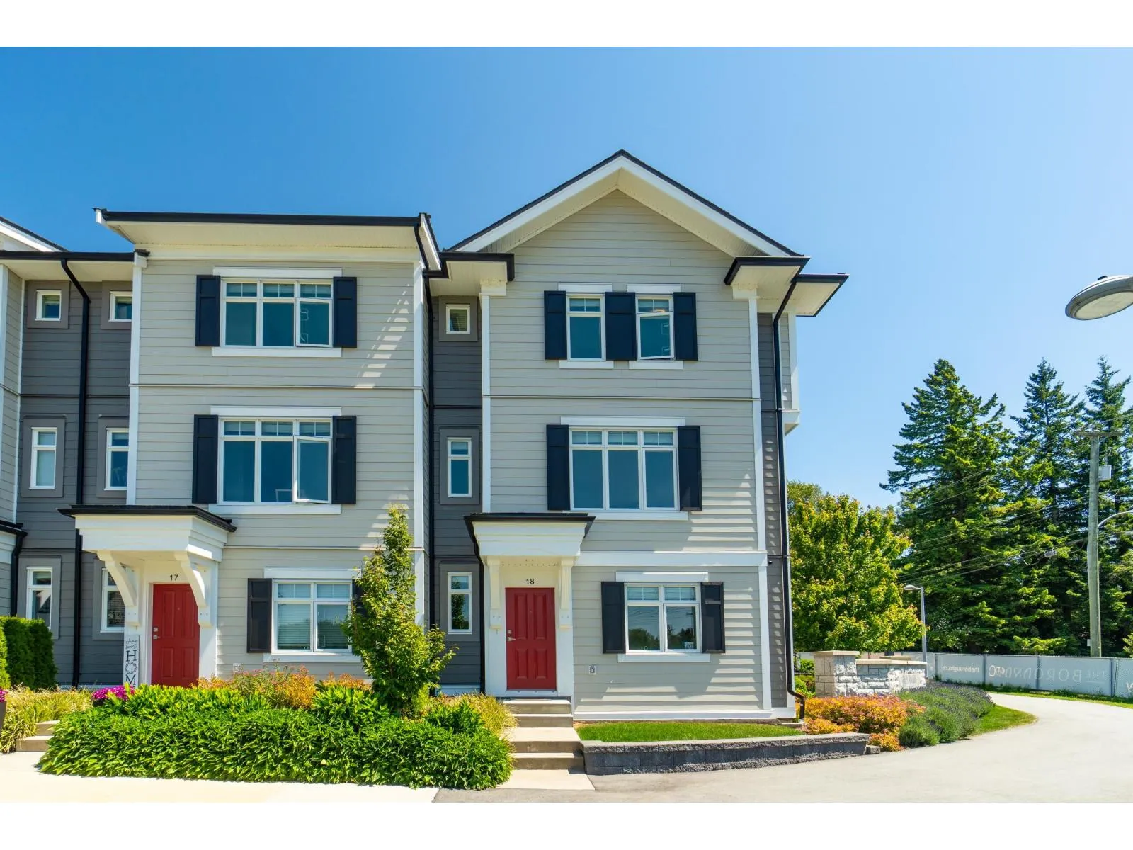 Row / Townhouse for rent: 18 2070 Oak Meadows Drive, Surrey, British Columbia V3Z 1J1