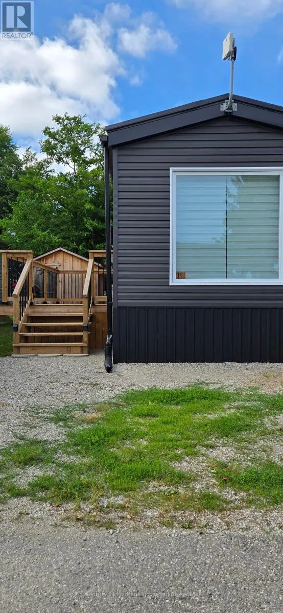 Mobile Home for rent: 18 - 296 West Quarter Town Road, Brant, Ontario N0E 1E0