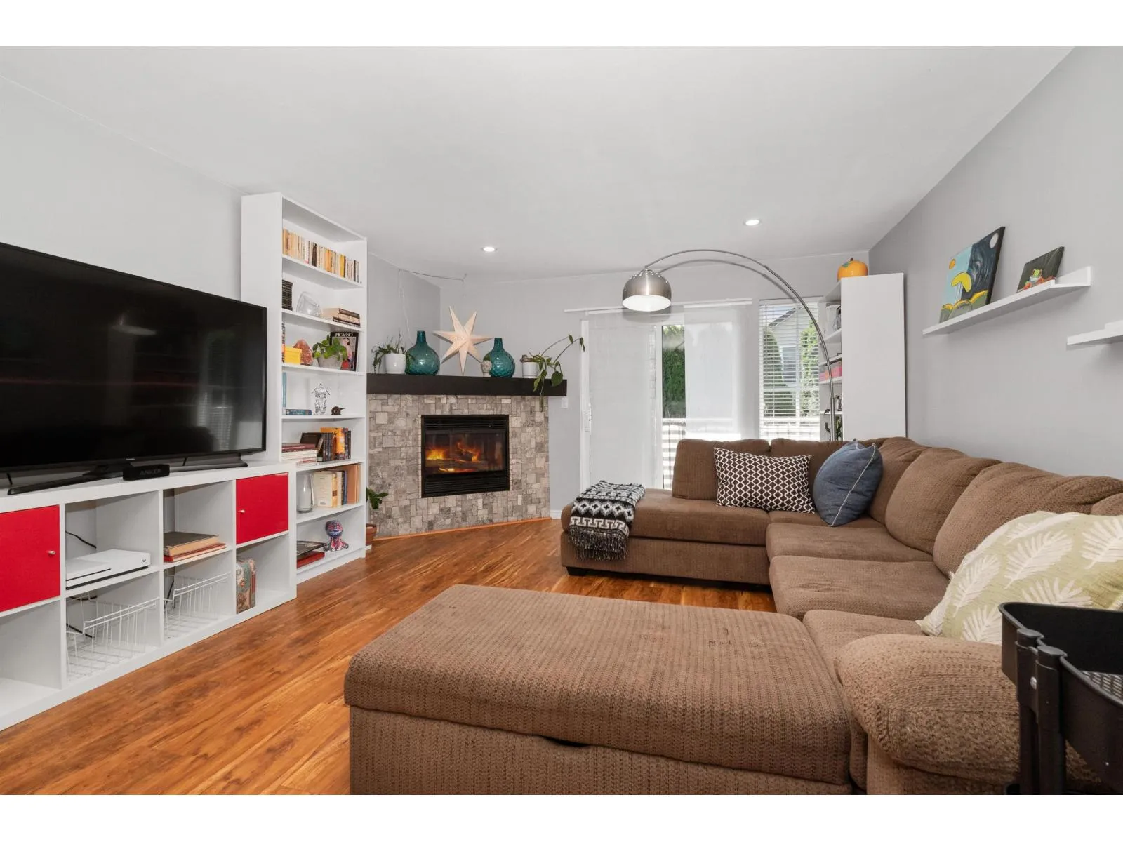 Row / Townhouse for rent: 18 5915 Vedder Road|garrison Crossing, Chilliwack, British Columbia V2R 1C3