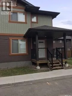 Row / Townhouse for rent: 18 880 5th Street, Weyburn, Saskatchewan S4H 1A4