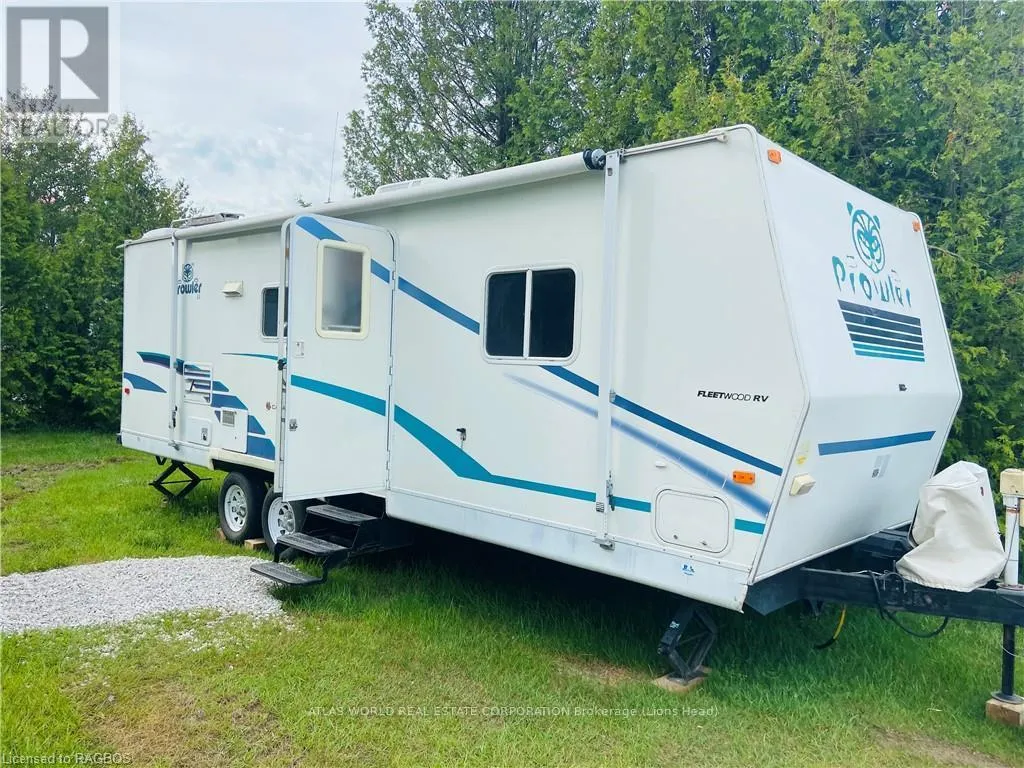 Mobile Home for rent: 18 - 9 Tamarac Road, Northern Bruce Peninsula, Ontario N0H 2R0