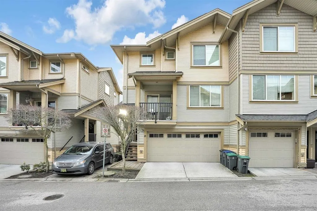 Row / Townhouse for rent: 18 9533 130a Street, Surrey, British Columbia V3V 0B8