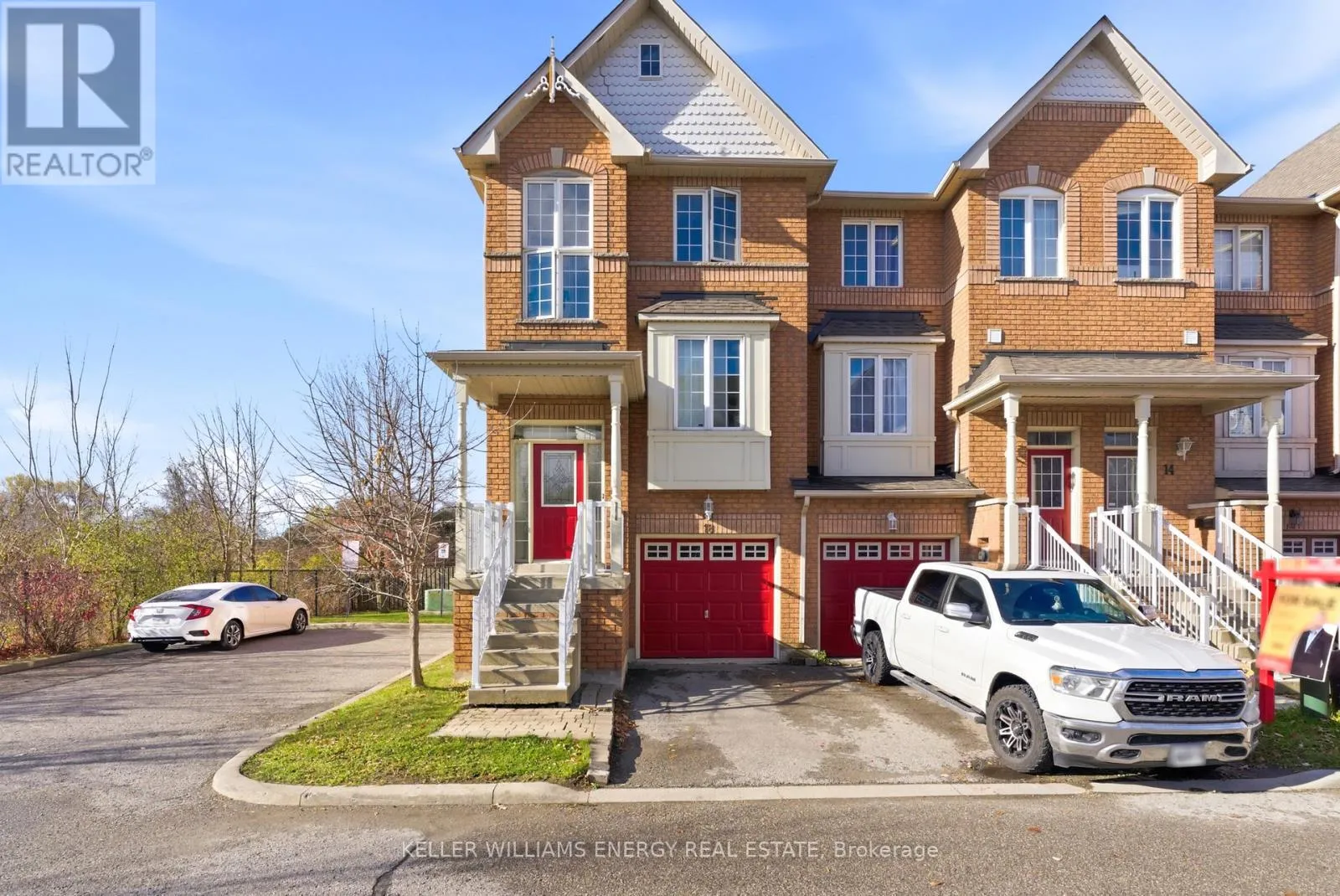 Row / Townhouse for rent: 18 Boone Lane, Ajax, Ontario L1S 7S3