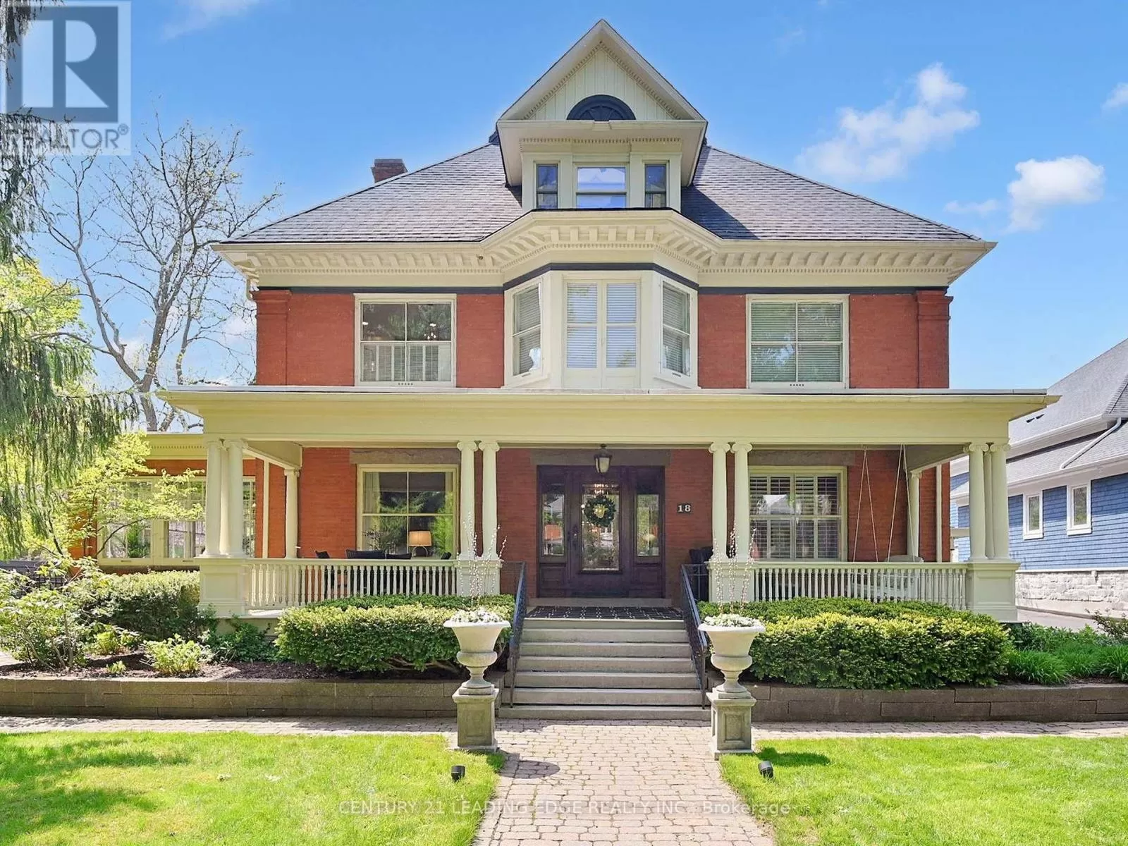 House for rent: 18 Brant Road N, Cambridge, Ontario N1S 2W1