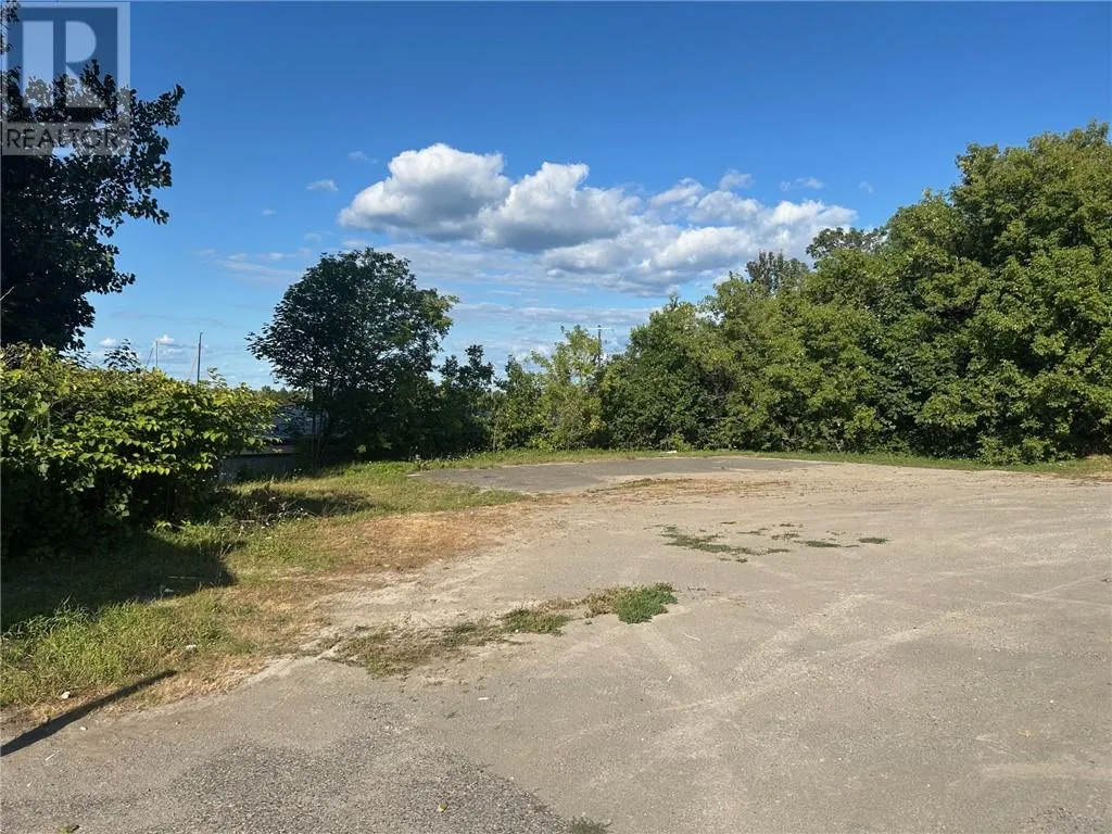 18 Campbell St. E, Little Current, Ontario P0P 1K0