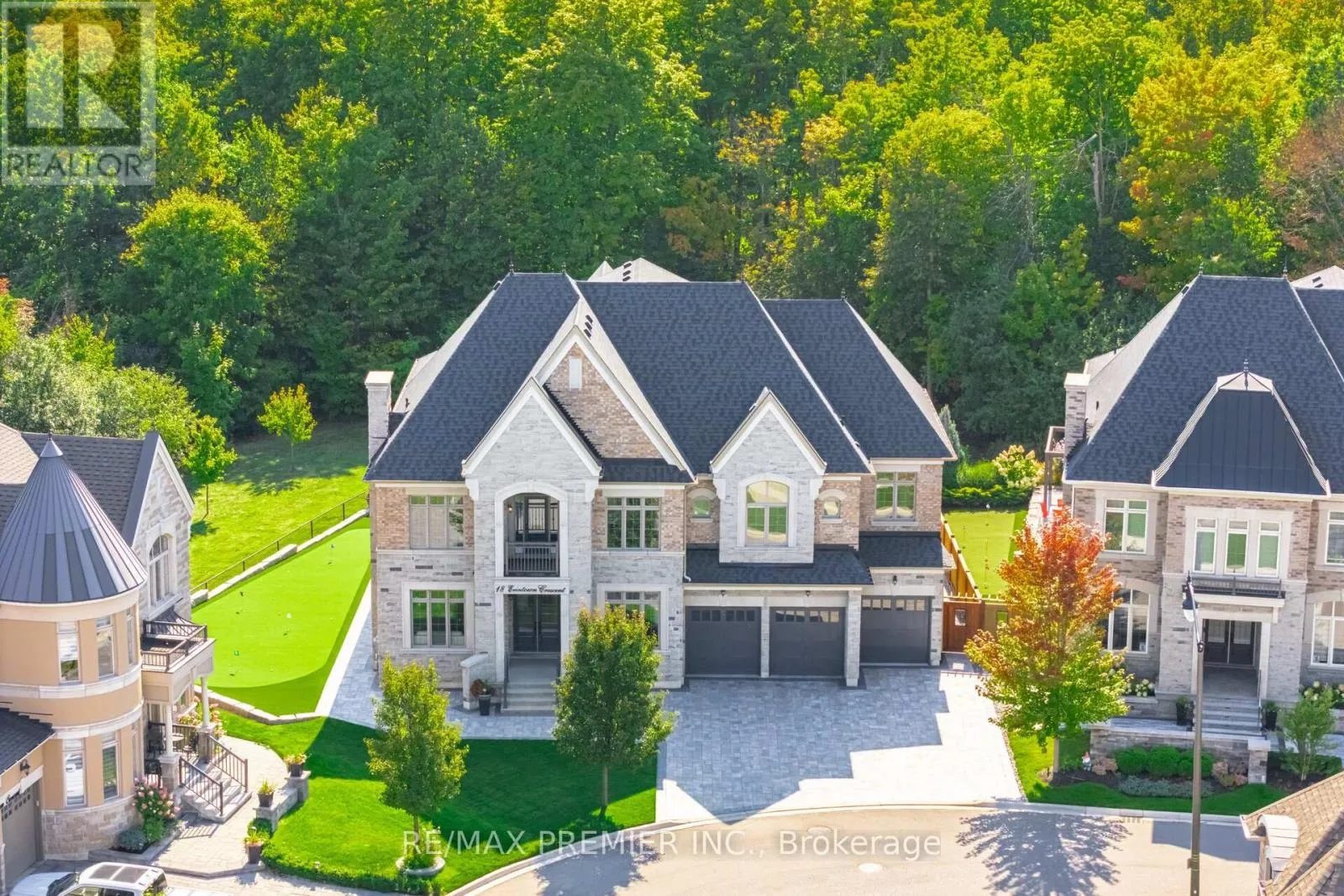 House for rent: 18 Erintown Crescent, Brampton, Ontario L6P 4H2