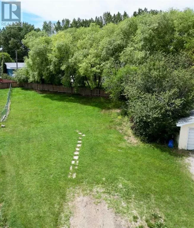 18 Fowler Bay, Acme, Alberta T0M 0A0