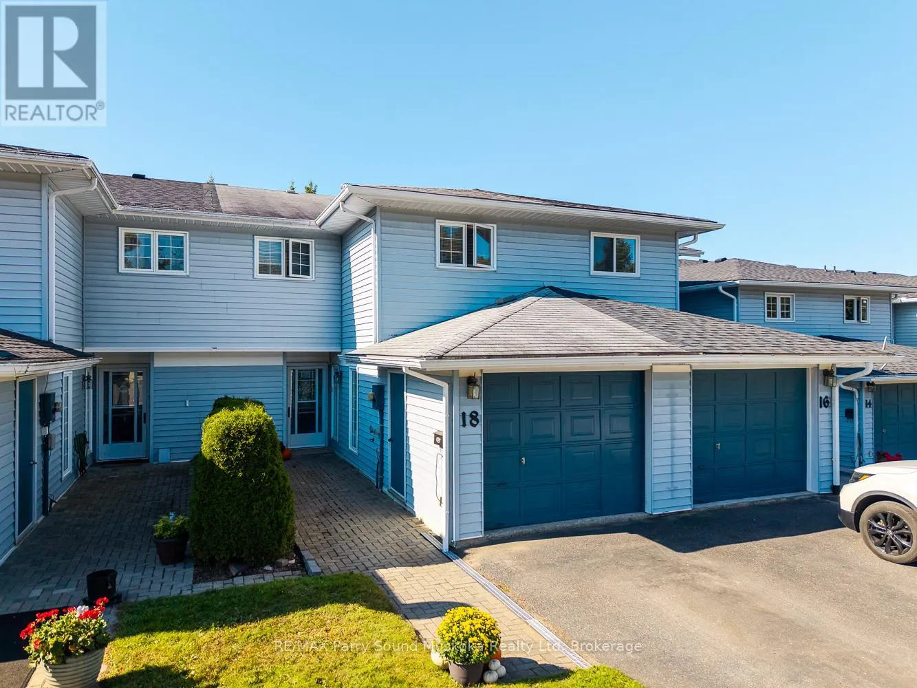 Row / Townhouse for rent: 18 Georgian Bay Avenue, Parry Sound, Ontario P2A 3B2