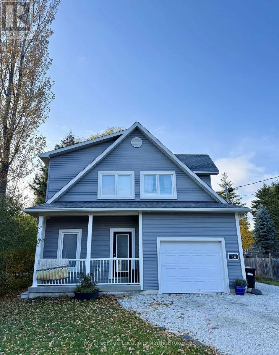 House for rent: 18 Hickory Street, Collingwood, Ontario L9Y 3E4