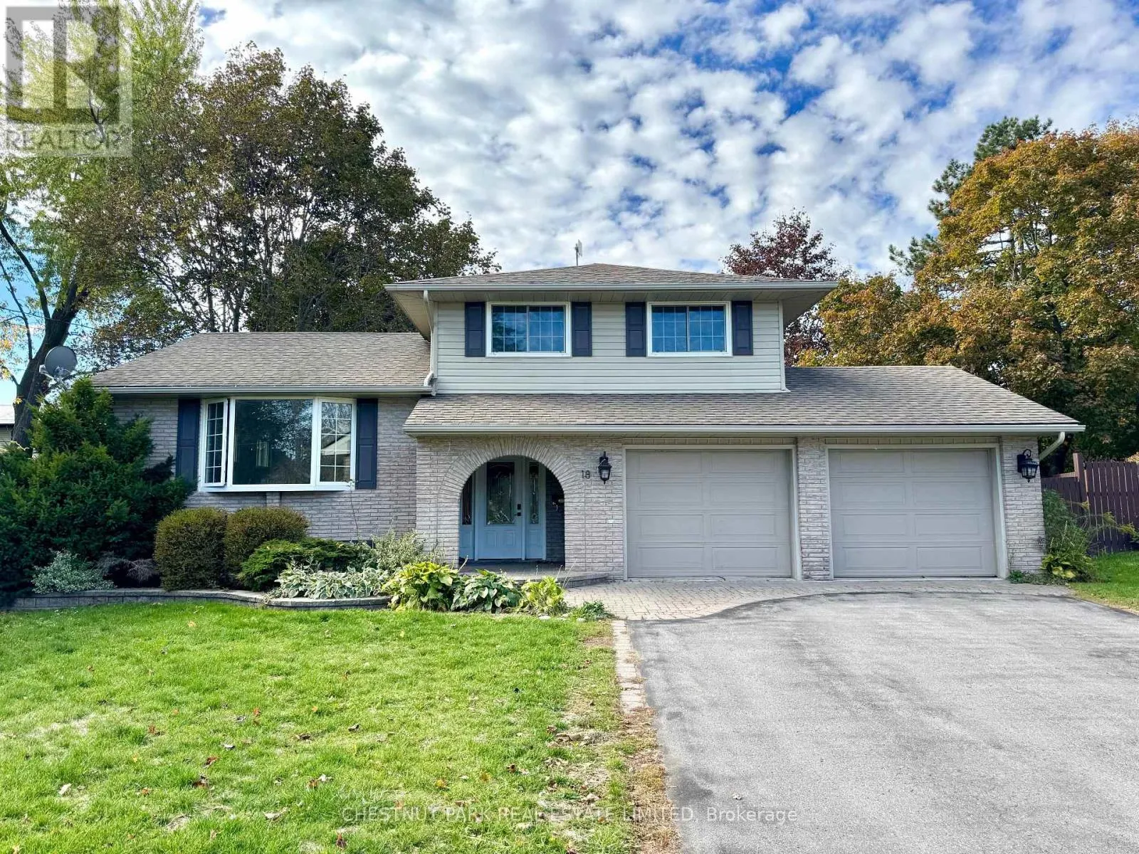 House for rent: 18 Hope Crescent, Belleville, Ontario K8P 4S2