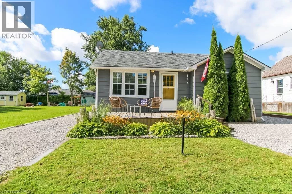 House for rent: 18 Isabel Street, Turkey Point, Ontario N0E 1T0