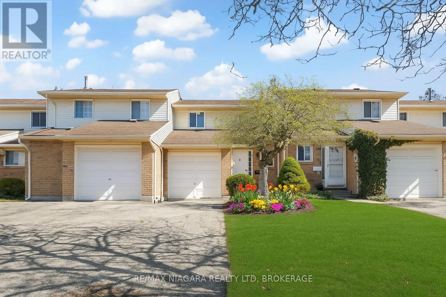 Row / Townhouse for rent: 18 Julie Drive, Thorold, Ontario L2V 4L5