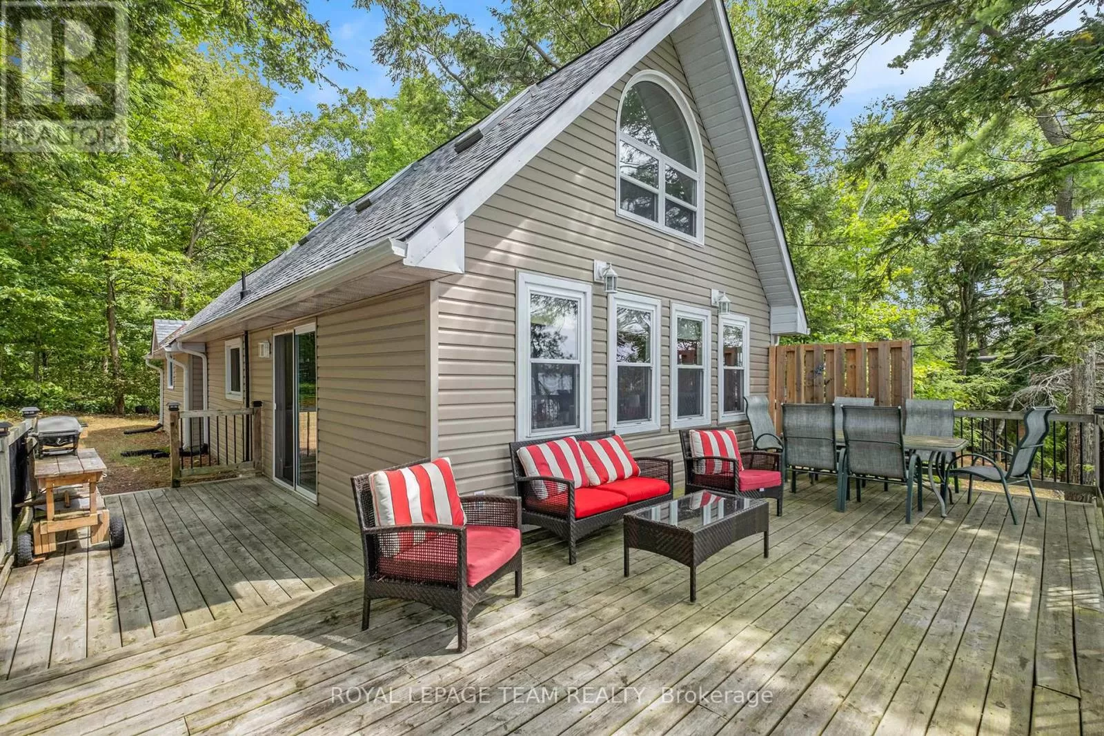 House for rent: 18 O9 Road, Rideau Lakes, Ontario K0G 1L0