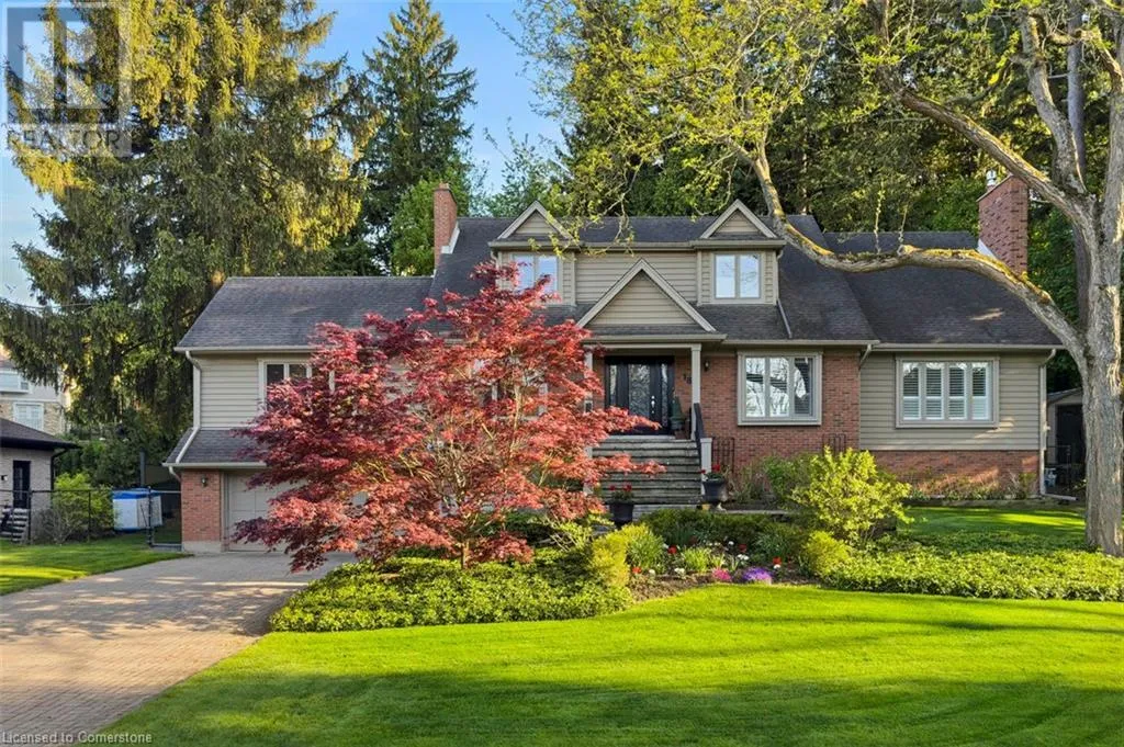 House for rent: 18 Stonegate Drive, Hamilton, Ontario L9G 3R7