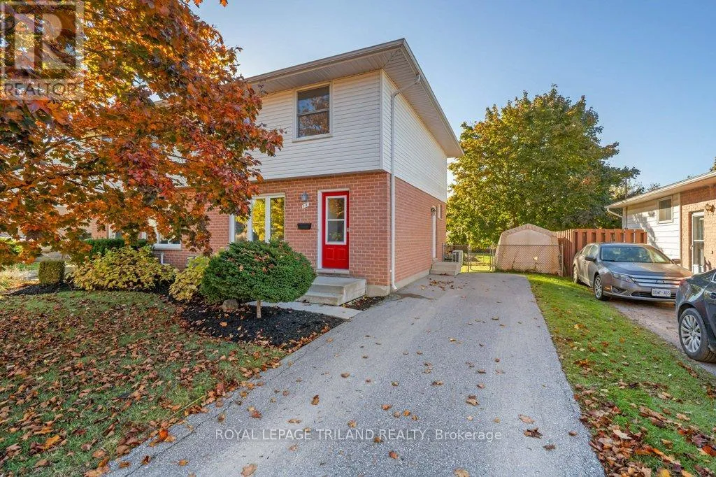 House for rent: 18 Vanier Place, St. Thomas, Ontario N5R 5P8